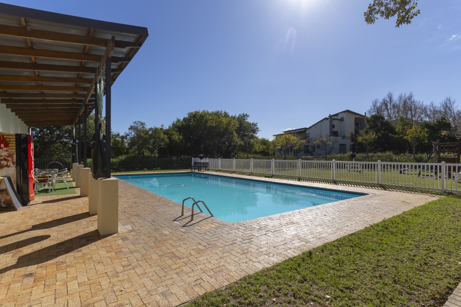 3 Bedroom Property for Sale in Somerset West Mall Triangle Western Cape